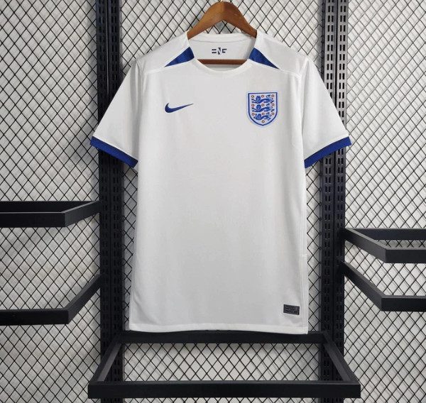 Mẫu áo đội tuyển Anh 2024